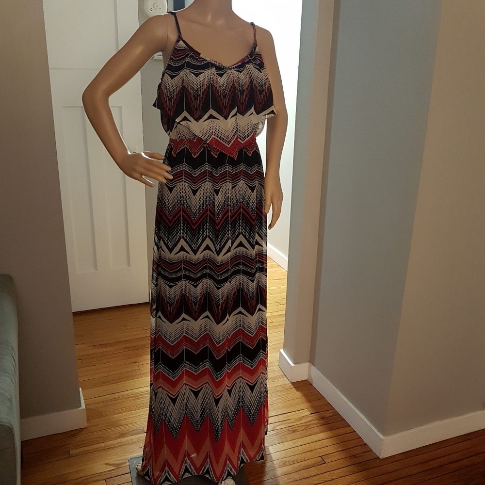 Dynamite Vintage Y2K Boho Chevron Tiered Flowy Maxi Dress Multi Color Sz M
